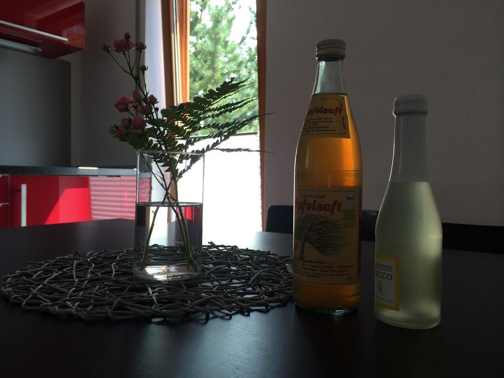 Ferienwohnung Blütenweg Kluftern Friedrichshafen Habitación foto