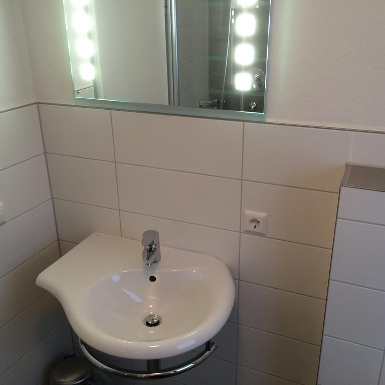 Ferienwohnung Blütenweg Kluftern Friedrichshafen Habitación foto